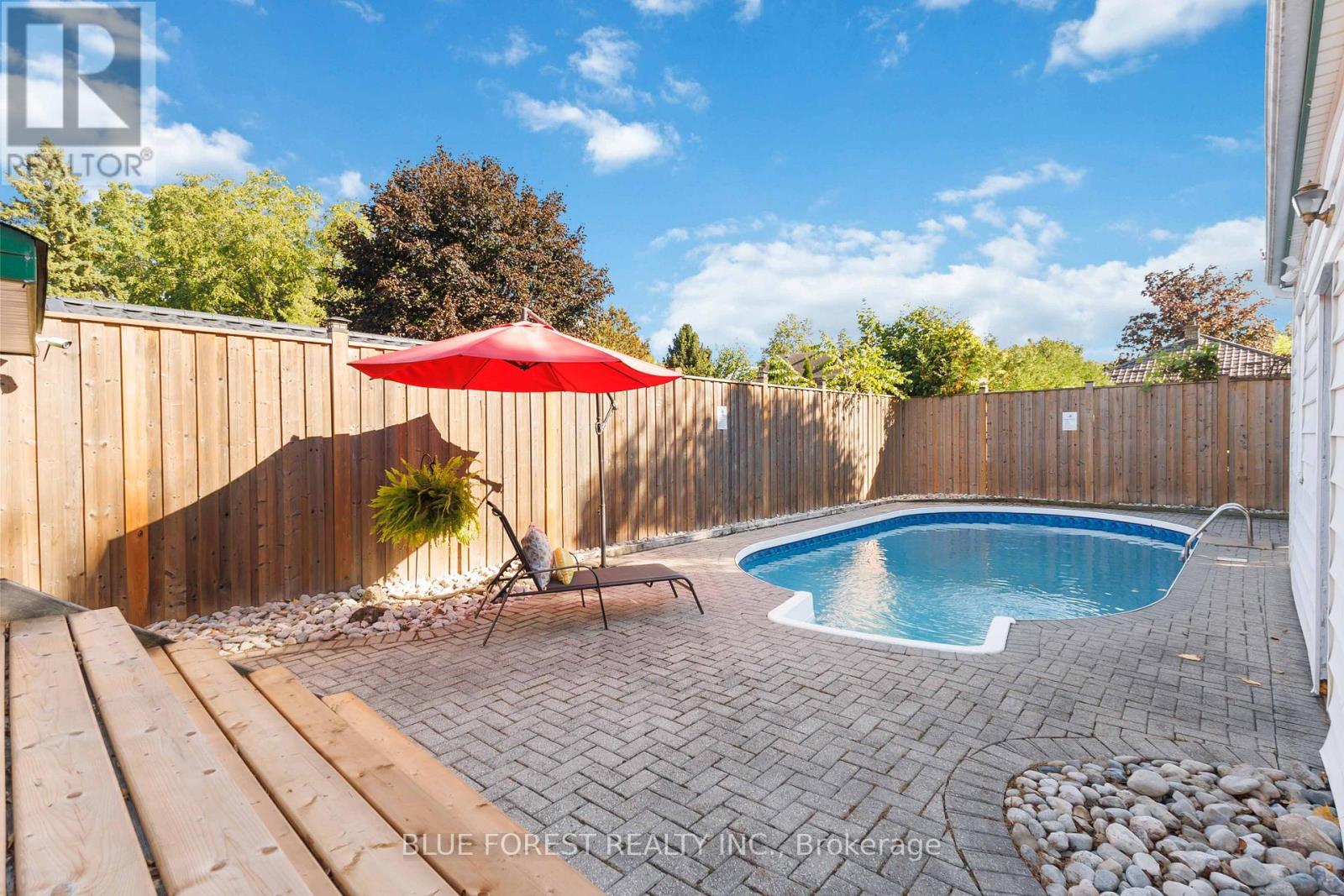 49 Raywood Avenue, London South, Ontario  N6C 1Y6 - Photo 36 - X12431718