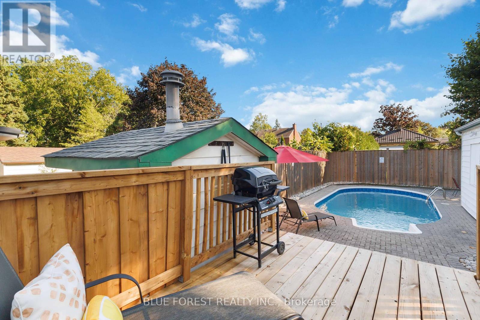 49 Raywood Avenue, London South, Ontario  N6C 1Y6 - Photo 46 - X12431718