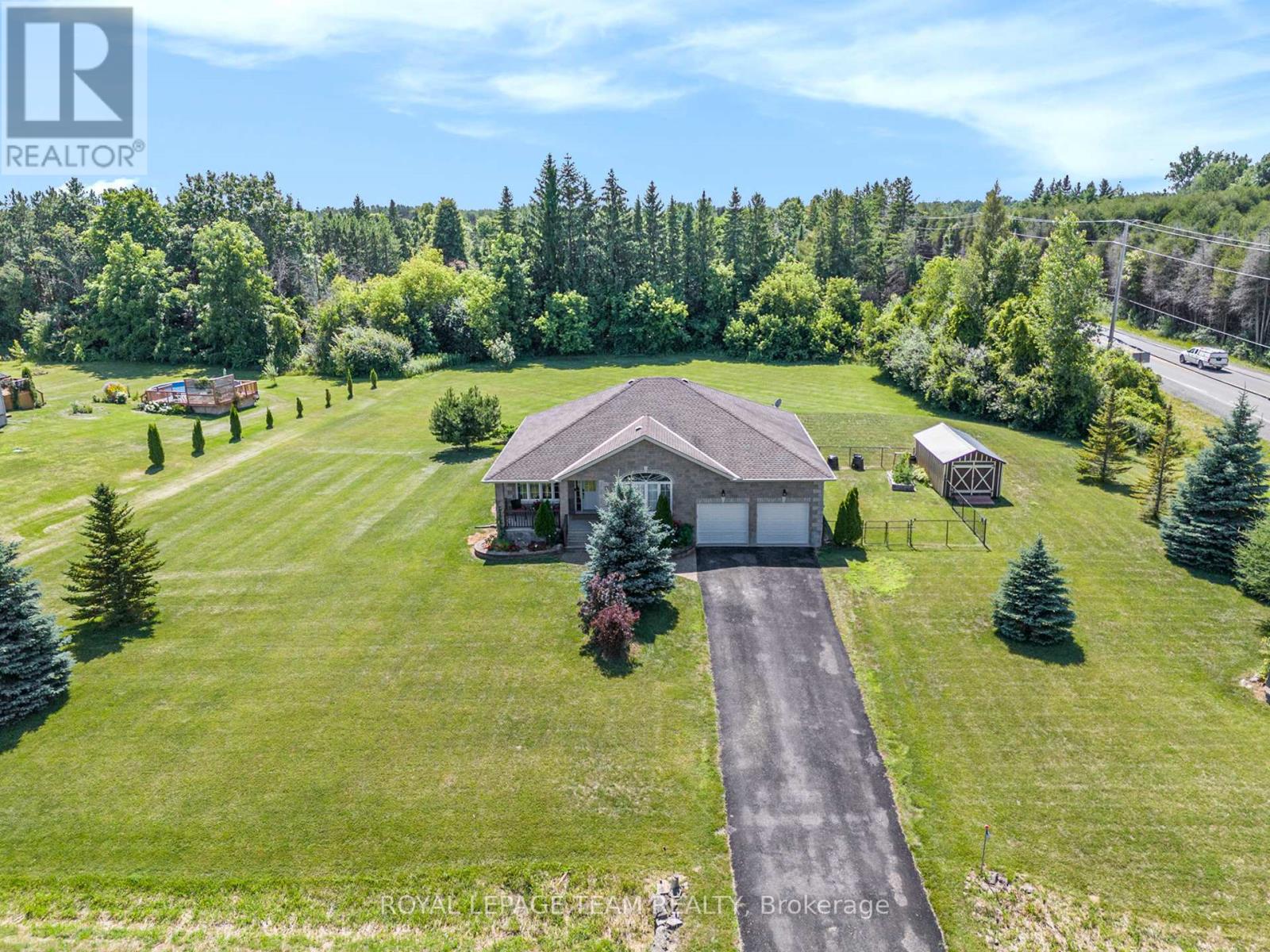 124 Stonewalk Drive, North Grenville, Ontario  K0G 1J0 - Photo 1 - X12431739