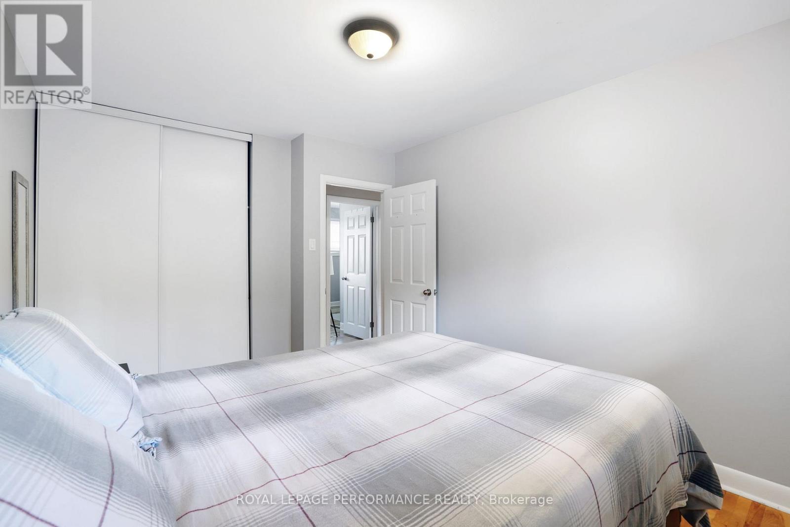 1347 Highgate Road, Ottawa, Ontario  K2C 2Y5 - Photo 17 - X12431742