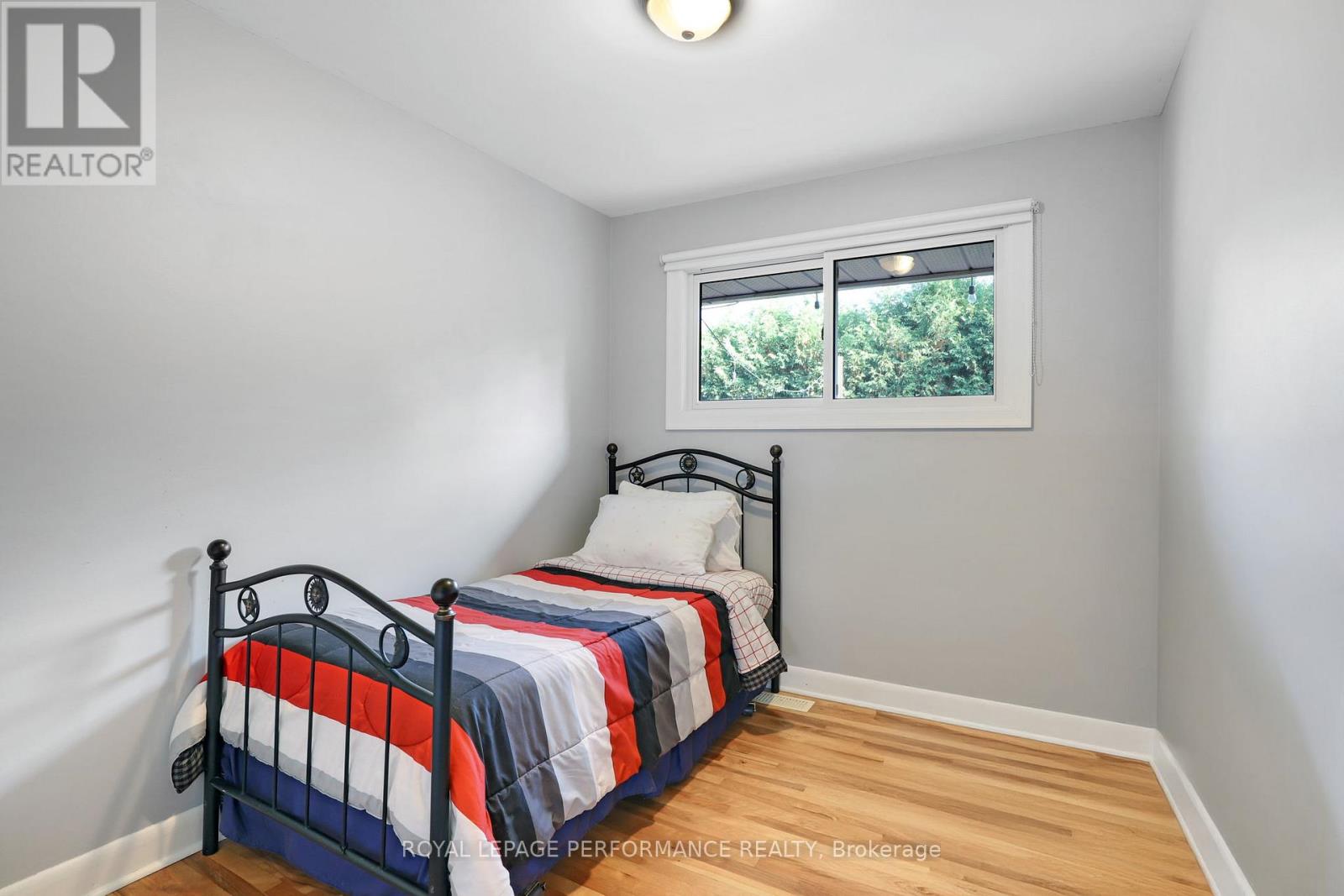 1347 Highgate Road, Ottawa, Ontario  K2C 2Y5 - Photo 18 - X12431742