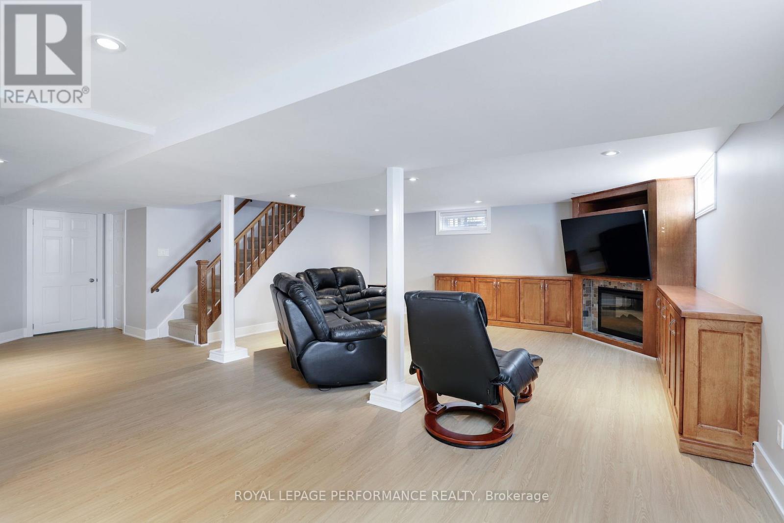 1347 Highgate Road, Ottawa, Ontario  K2C 2Y5 - Photo 25 - X12431742