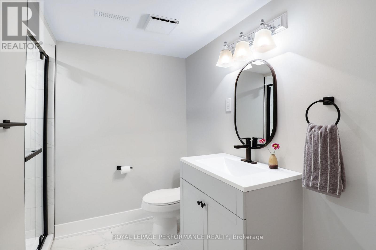 1347 Highgate Road, Ottawa, Ontario  K2C 2Y5 - Photo 28 - X12431742