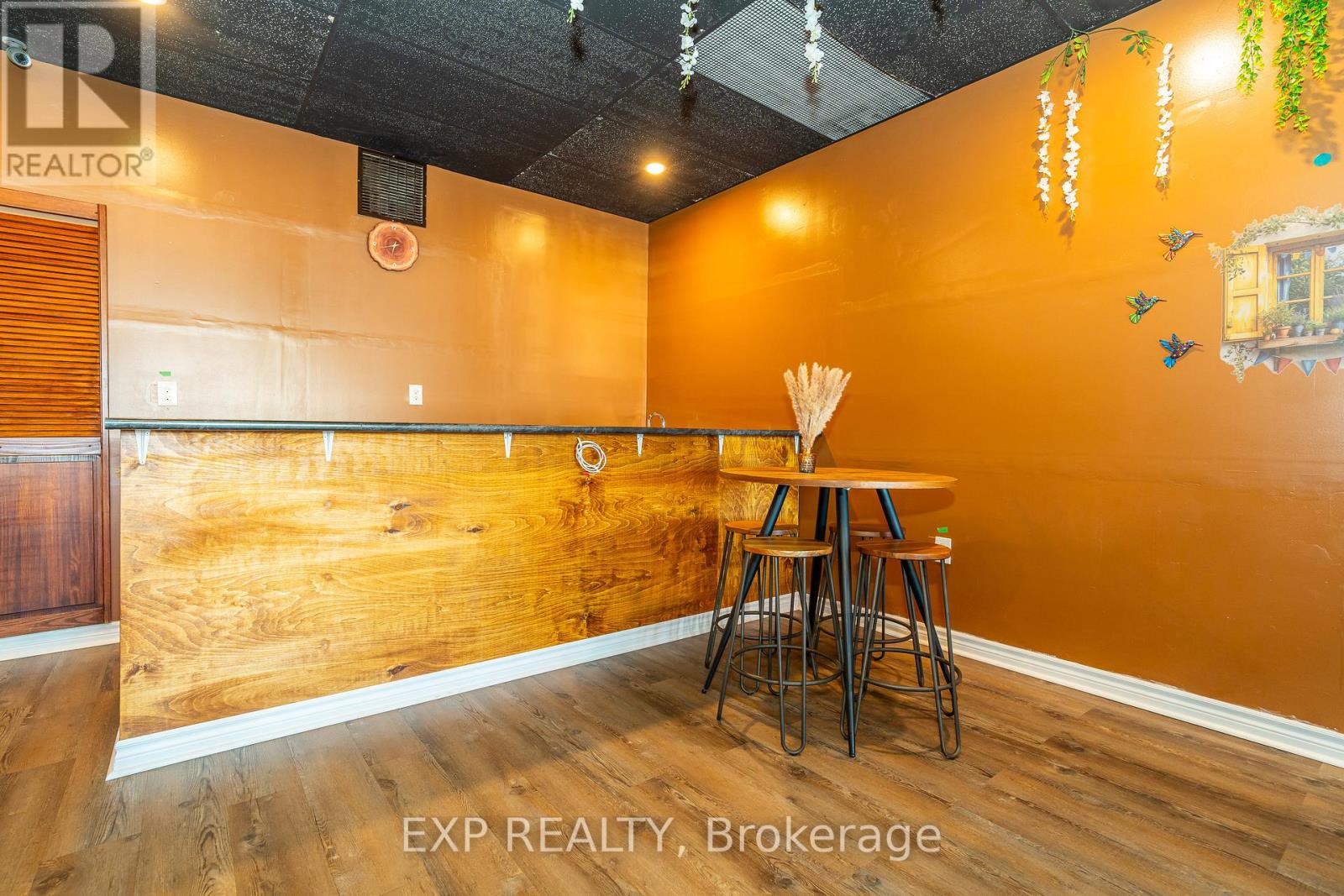304-306 Preston Street, Ottawa, Ontario  K1R 7R6 - Photo 12 - X12431797