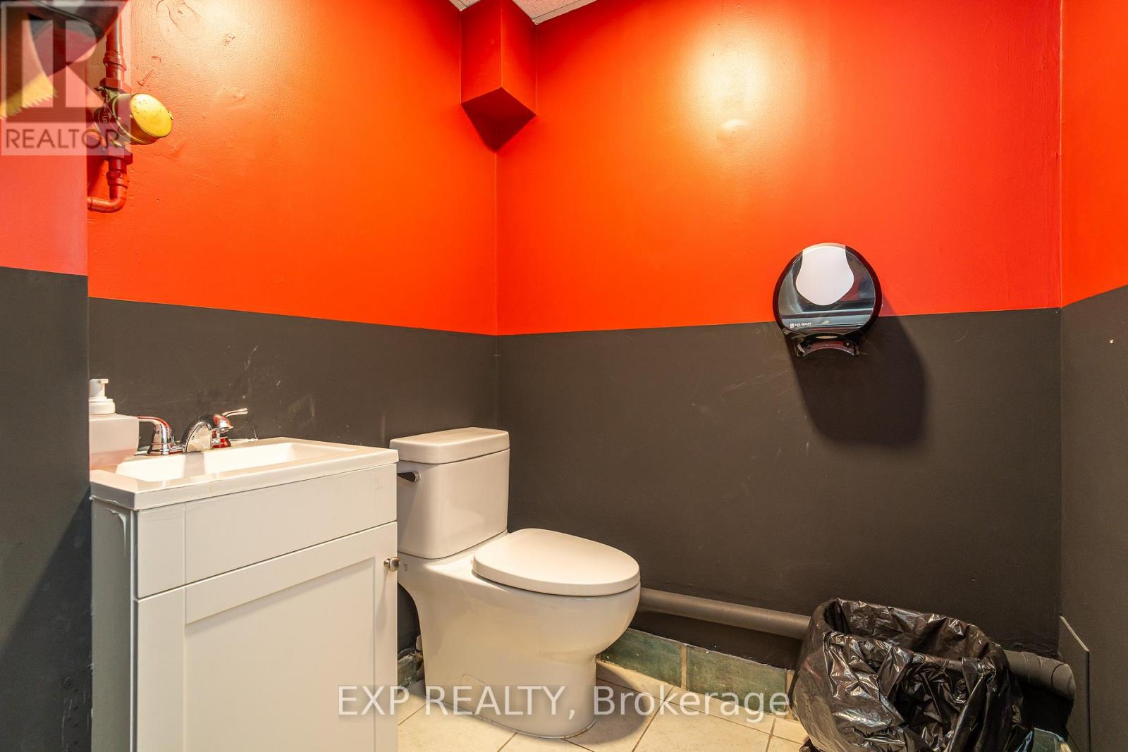 304-306 Preston Street, Ottawa, Ontario  K1R 7R6 - Photo 26 - X12431797
