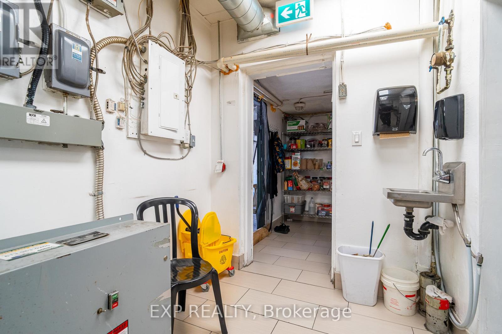 304-306 Preston Street, Ottawa, Ontario  K1R 7R6 - Photo 36 - X12431797