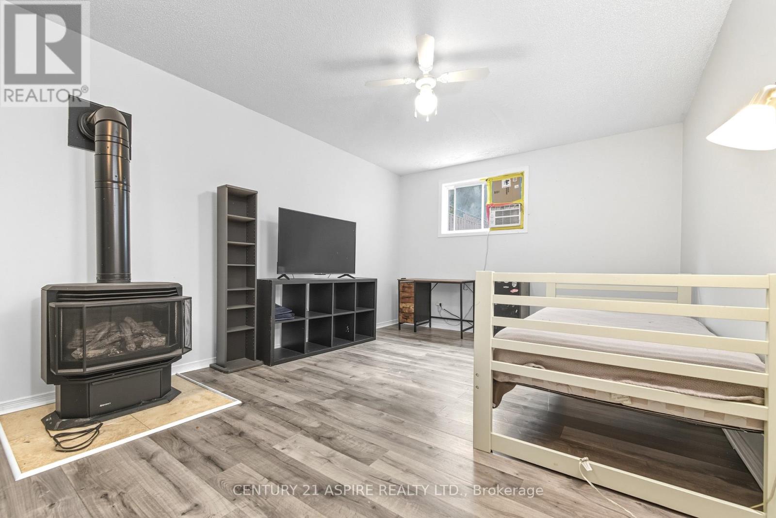 12 Dutch Drive, Petawawa, Ontario  K8H 3M2 - Photo 35 - X12431726