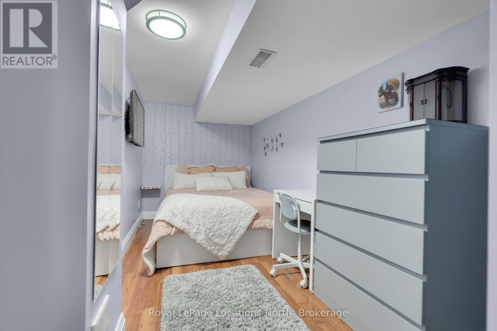 88 Rose Street, Barrie, Ontario  L4M 2T2 - Photo 14 - S12431729