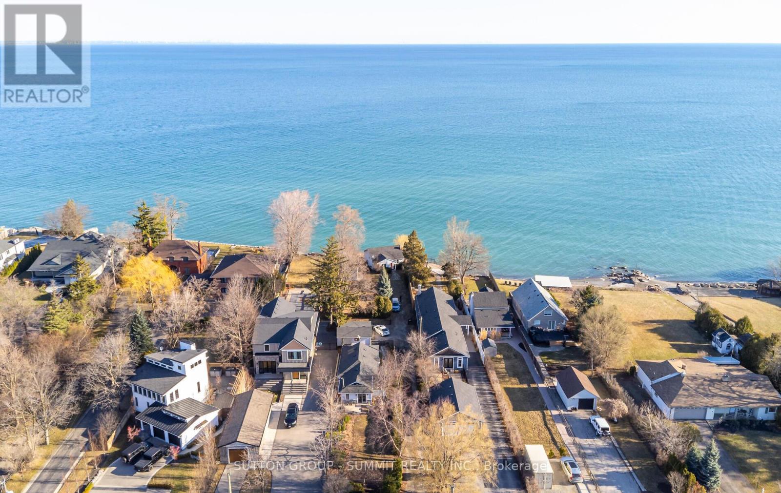 18 1/2 Lakeshore Drive, Hamilton, Ontario  L8E 5C6 - Photo 4 - X12431642