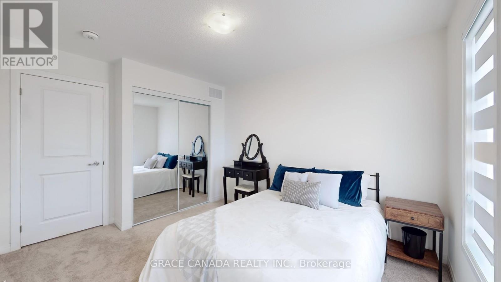 469 Provident Way, Hamilton, Ontario  L0R 1W0 - Photo 39 - X12431665