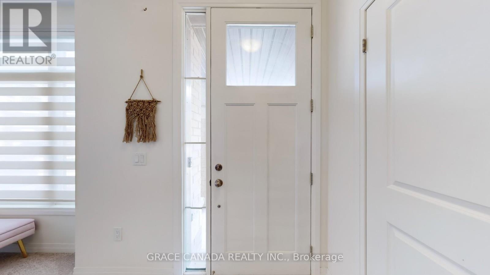 469 Provident Way, Hamilton, Ontario  L0R 1W0 - Photo 4 - X12431665