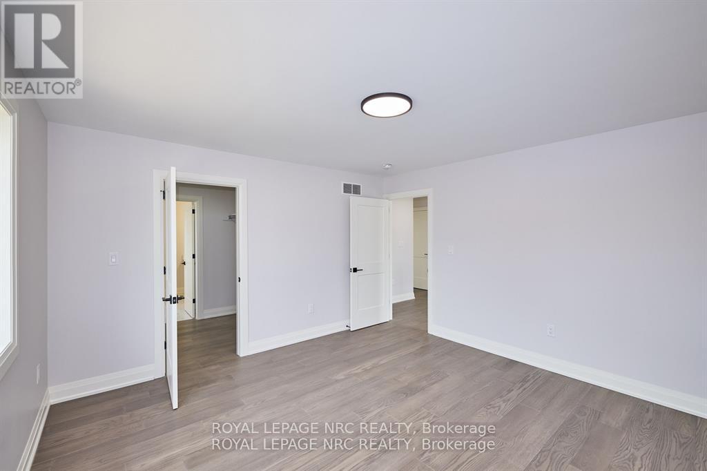 149 Hodgkins Avenue, Thorold (Allanburg/thorold South), Ontario  L2V 0M6 - Photo 23 - X12431741