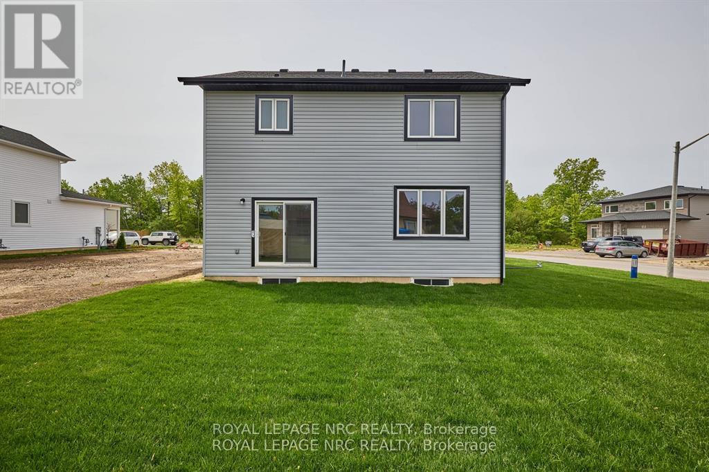 149 Hodgkins Avenue, Thorold (Allanburg/thorold South), Ontario  L2V 0M6 - Photo 3 - X12431741