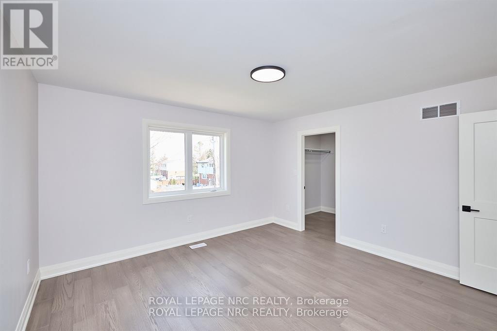 195 Hodgkins Avenue, Thorold (Allanburg/thorold South), Ontario  L2V 0M6 - Photo 25 - X12431743