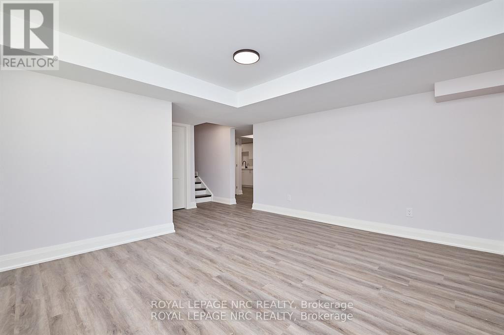 195 Hodgkins Avenue, Thorold (Allanburg/thorold South), Ontario  L2V 0M6 - Photo 34 - X12431743