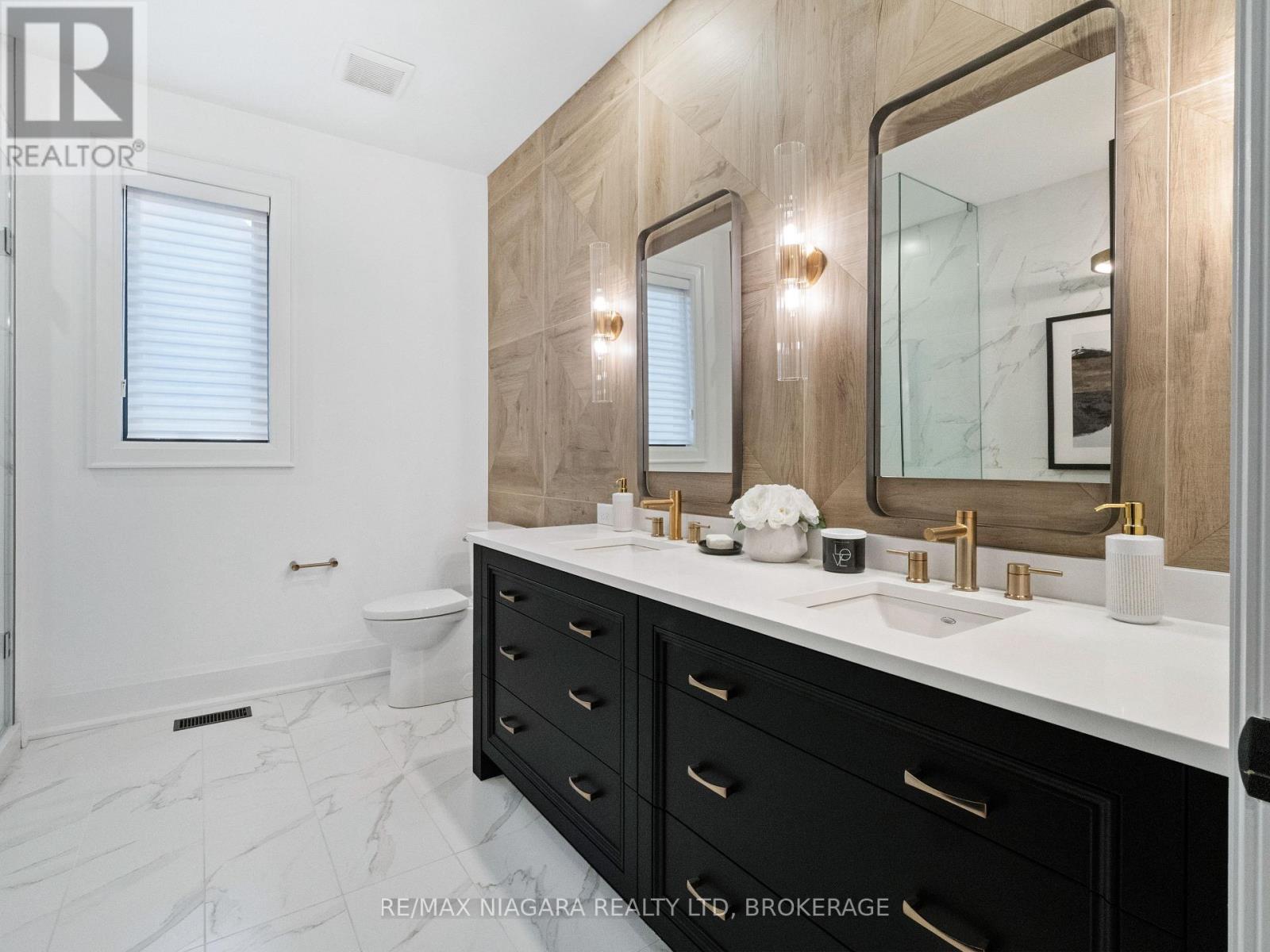 2317 Terravita Drive, Niagara Falls (Stamford), Ontario  L2J 0E9 - Photo 21 - X12431777