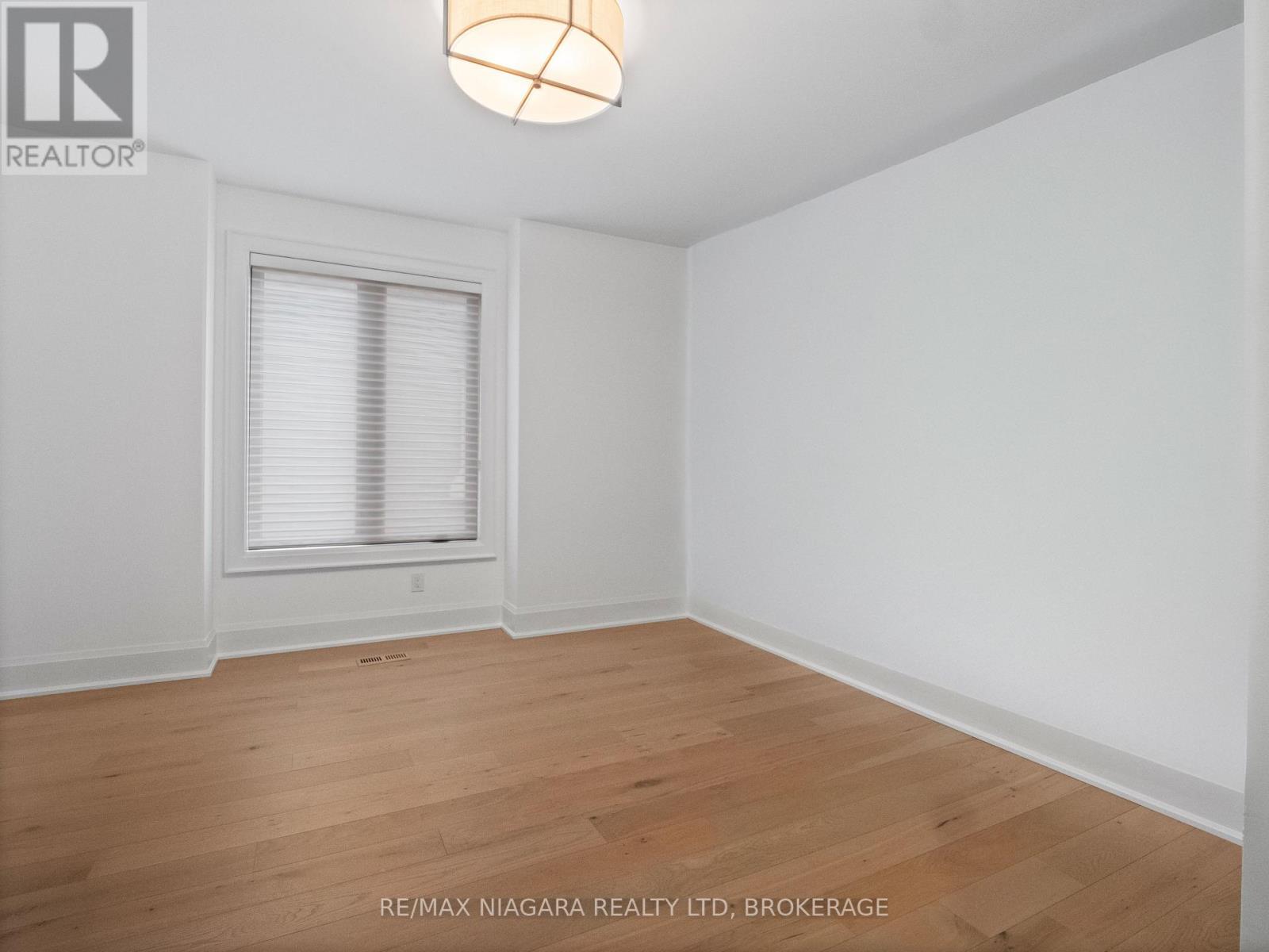 2317 Terravita Drive, Niagara Falls (Stamford), Ontario  L2J 0E9 - Photo 29 - X12431777