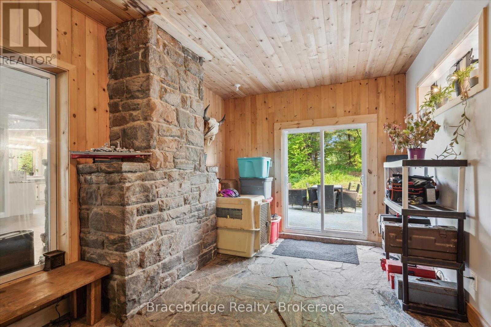 1151 Beatrice Twn Line, Bracebridge, Ontario  P1L 1X4 - Photo 10 - X12431724