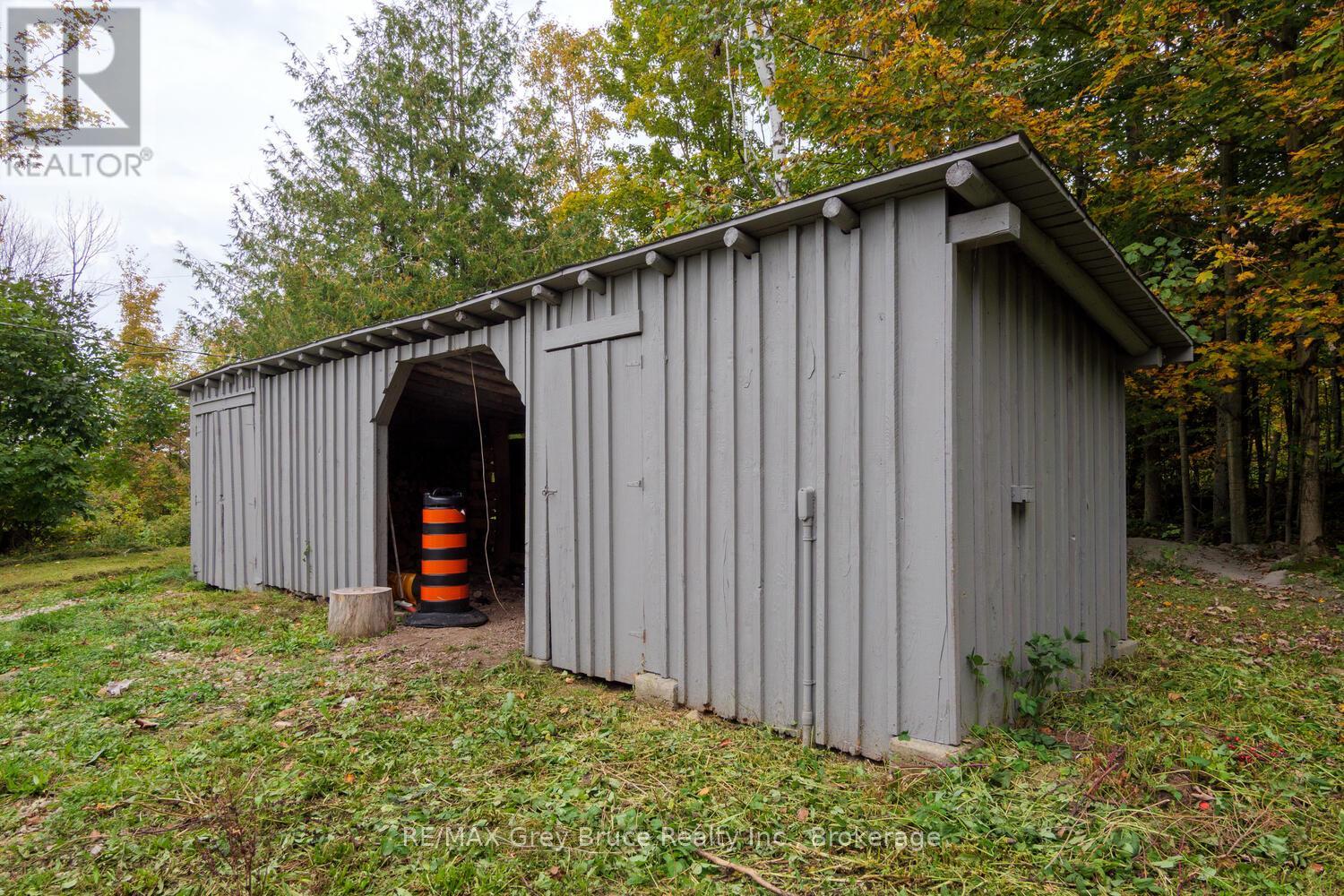 217 Kings Crescent, South Bruce Peninsula, Ontario  N0H 2T0 - Photo 27 - X12431760