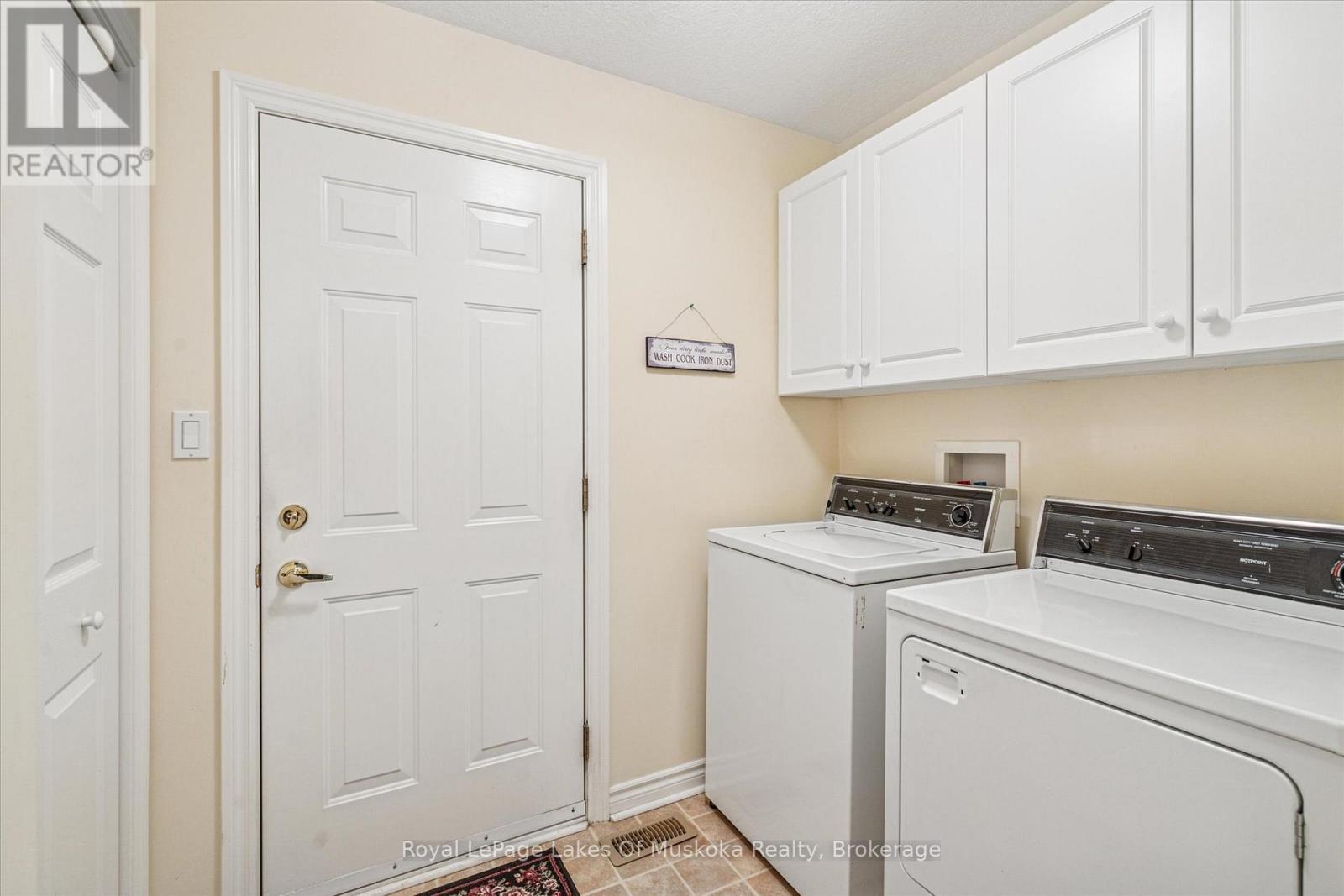 7 Inveraray Court, Bracebridge, Ontario  P1L 2H2 - Photo 22 - X12431781