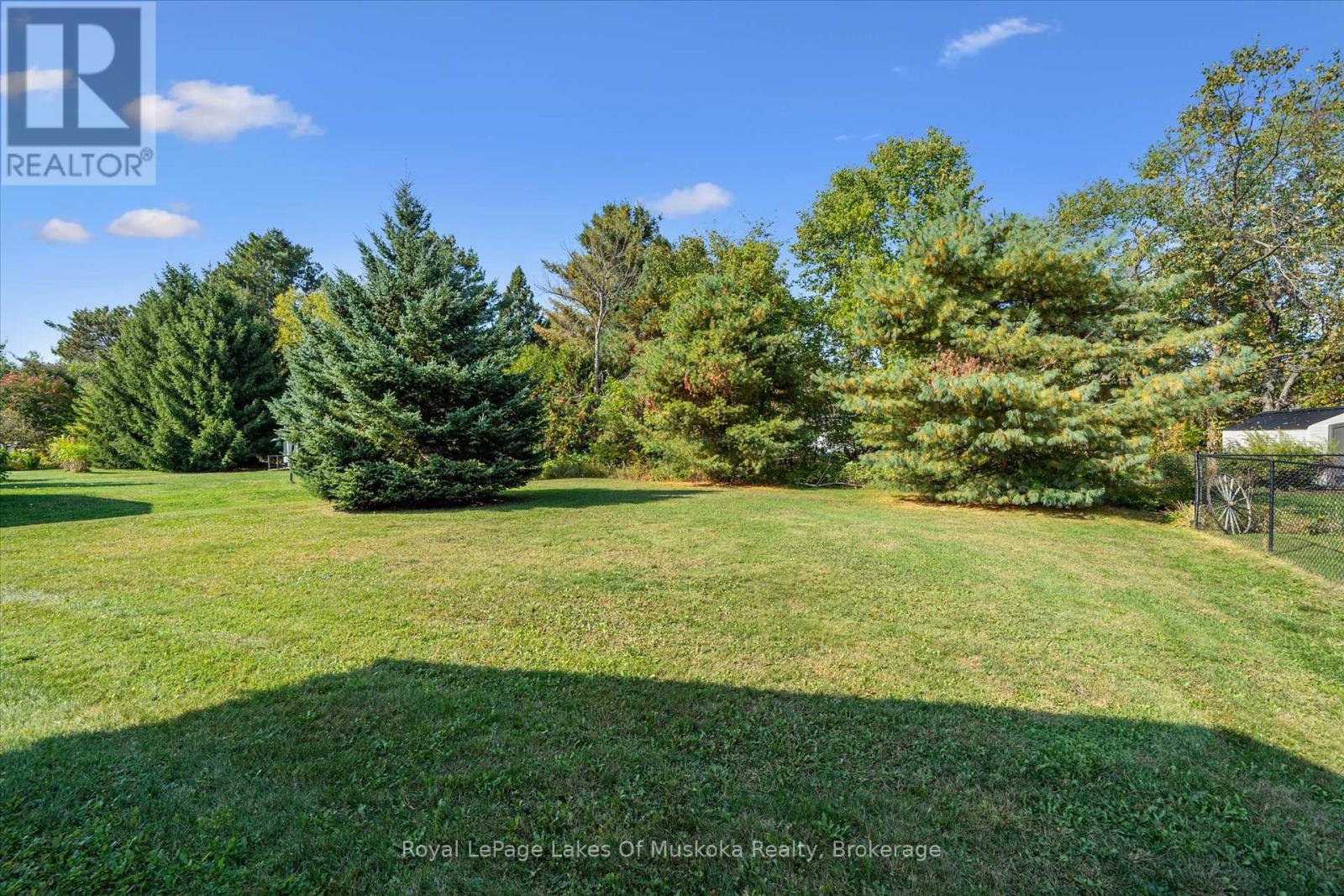 7 Inveraray Court, Bracebridge, Ontario  P1L 2H2 - Photo 34 - X12431781