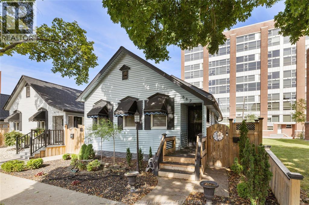 MLS# 25024693: 662 ARGYLE ROAD, Windsor, Canada