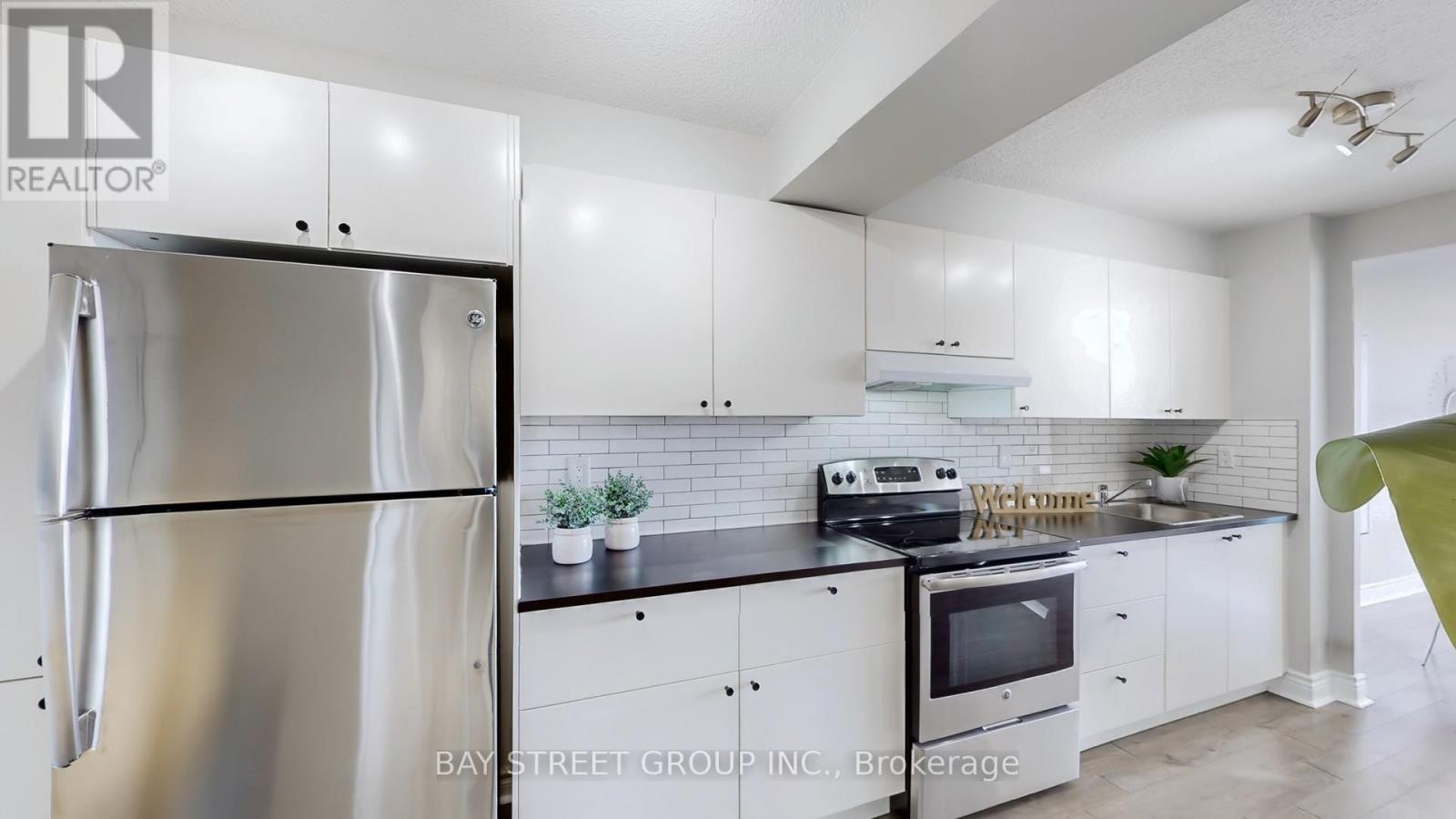 711 - 45 Sunrise Avenue, Toronto, Ontario  M4A 2S3 - Photo 6 - C12431434