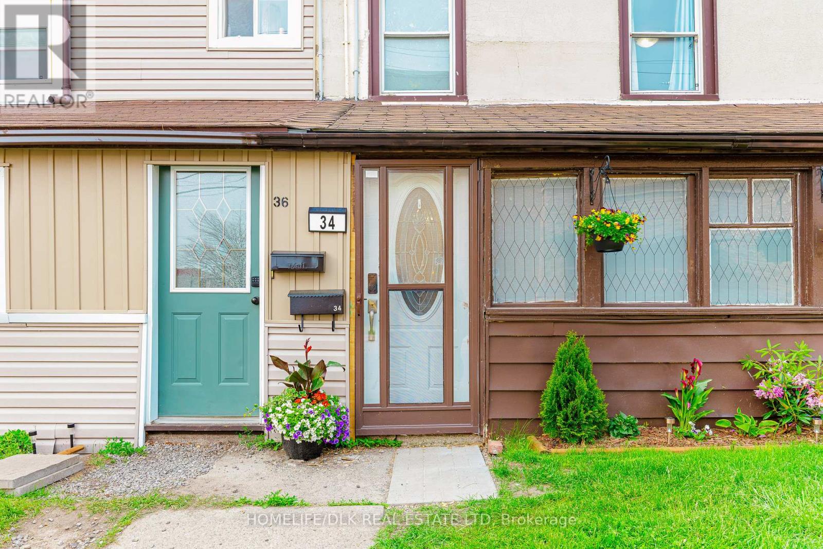34 Church Street, Brockville, Ontario  K6V 3X6 - Photo 2 - X12431716