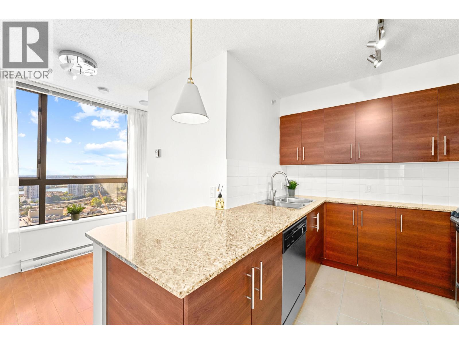 1602 814 Royal Avenue, New Westminster, British Columbia  V3M 1J9 - Photo 13 - R3053021