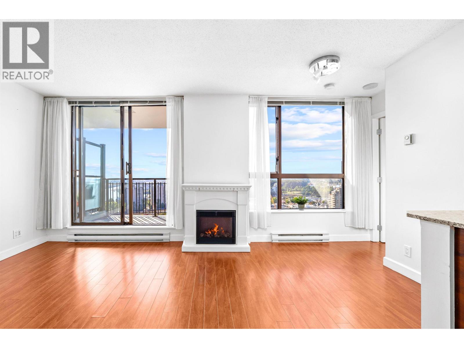 1602 814 Royal Avenue, New Westminster, British Columbia  V3M 1J9 - Photo 2 - R3053021