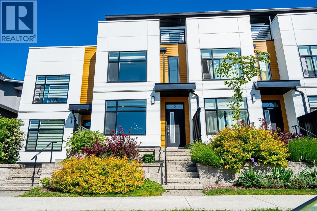 2 1211 Eighth Avenue, New Westminster, British Columbia  V3M 2R8 - Photo 1 - R3053023