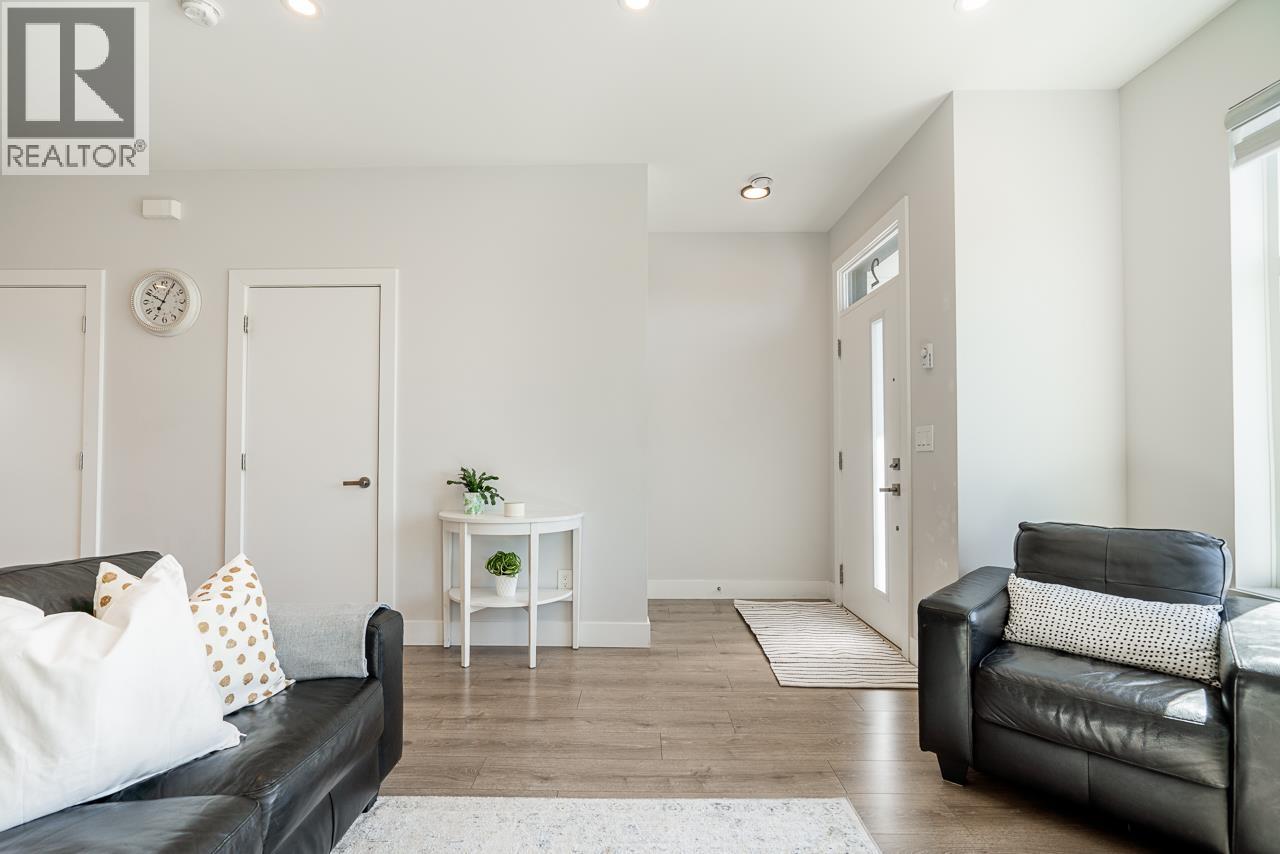 2 1211 Eighth Avenue, New Westminster, British Columbia  V3M 2R8 - Photo 6 - R3053023