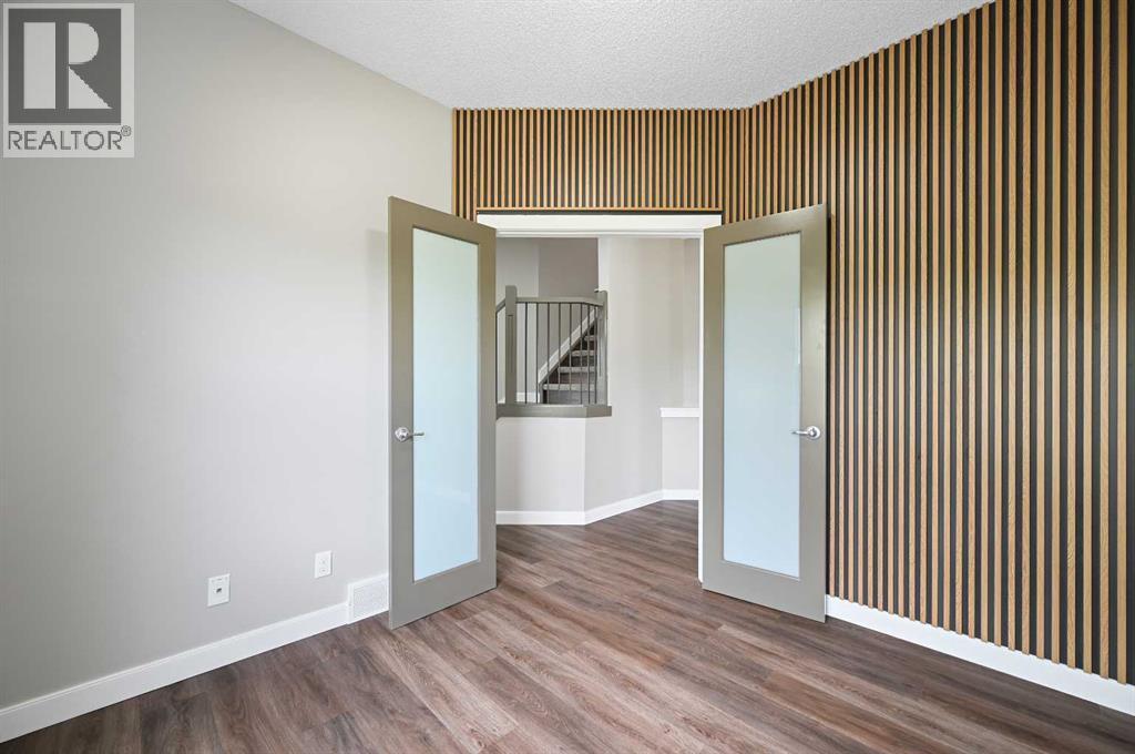 102 Ravenscroft Green Se, Airdrie, Alberta  T4A 0H1 - Photo 6 - A2228362