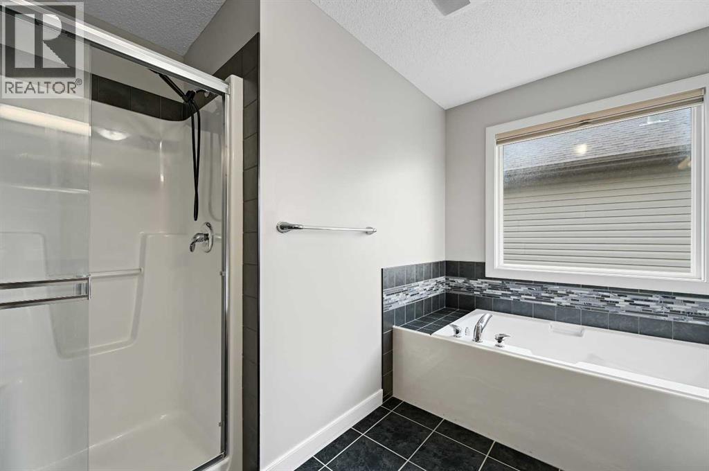 102 Ravenscroft Green Se, Airdrie, Alberta  T4A 0H1 - Photo 33 - A2228362