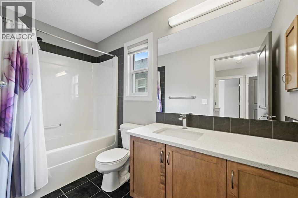 102 Ravenscroft Green Se, Airdrie, Alberta  T4A 0H1 - Photo 25 - A2228362