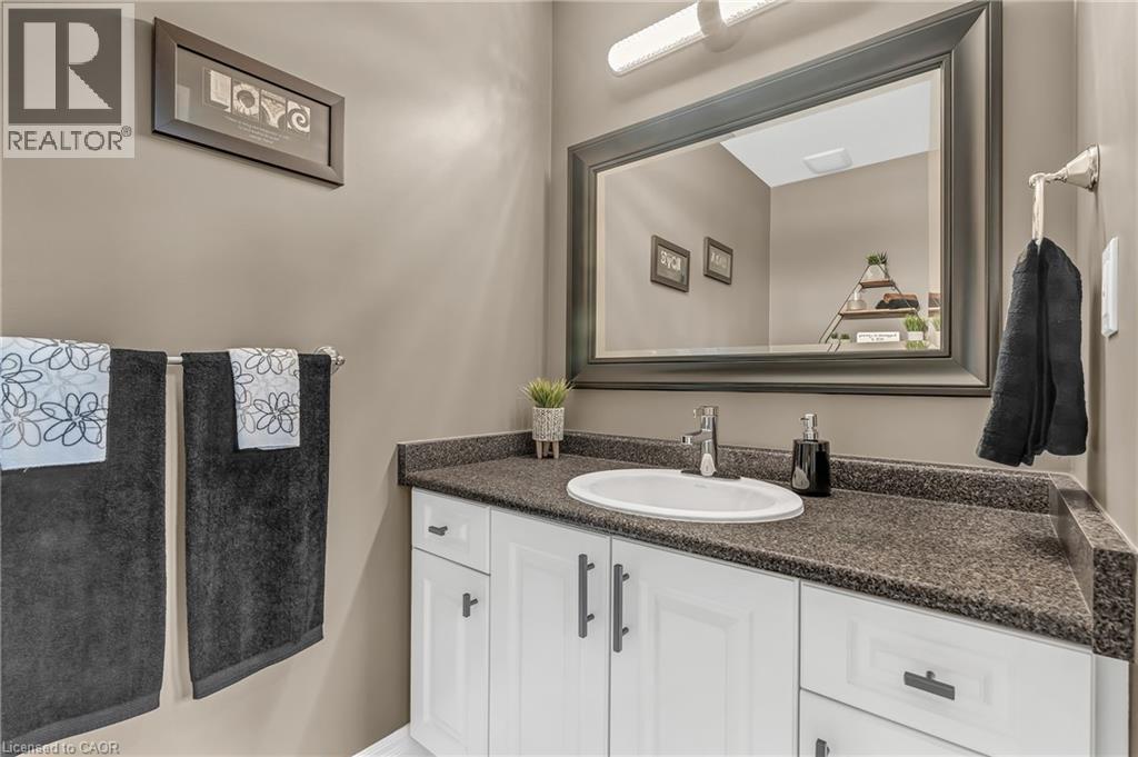 34 Penfold Court, Mount Hope, Ontario  L0R 1W0 - Photo 11 - 40773361