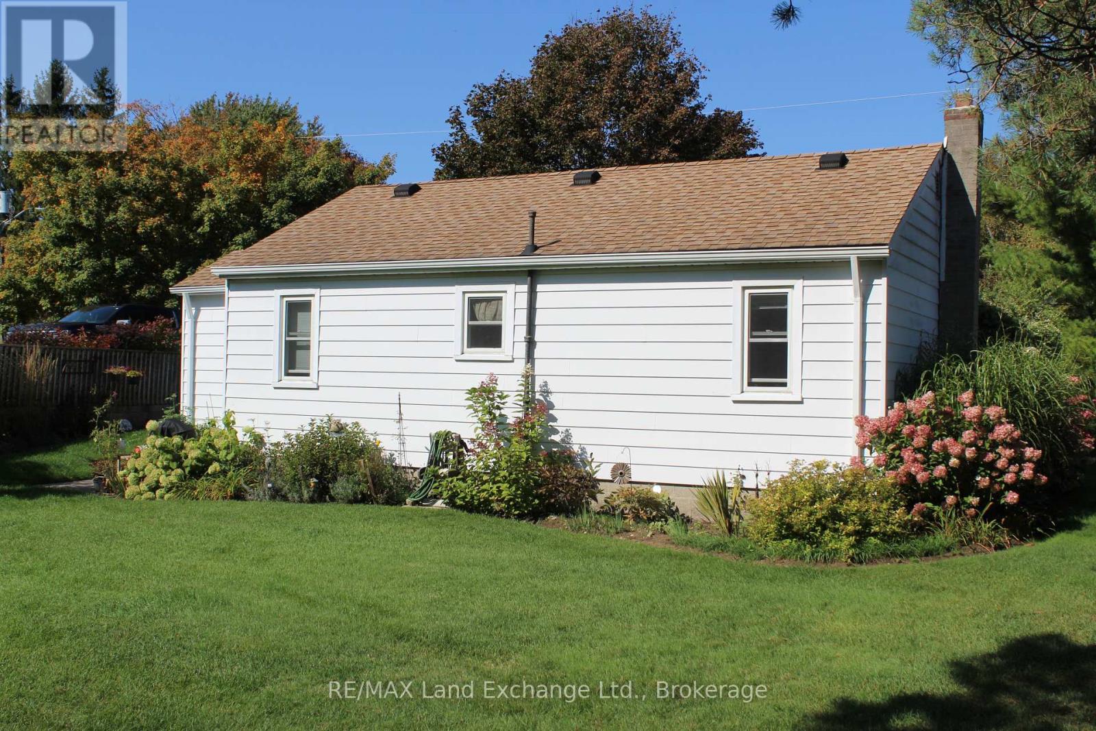415 Elgin Street S, Kincardine, Ontario  N2Z 2V4 - Photo 8 - X12429207
