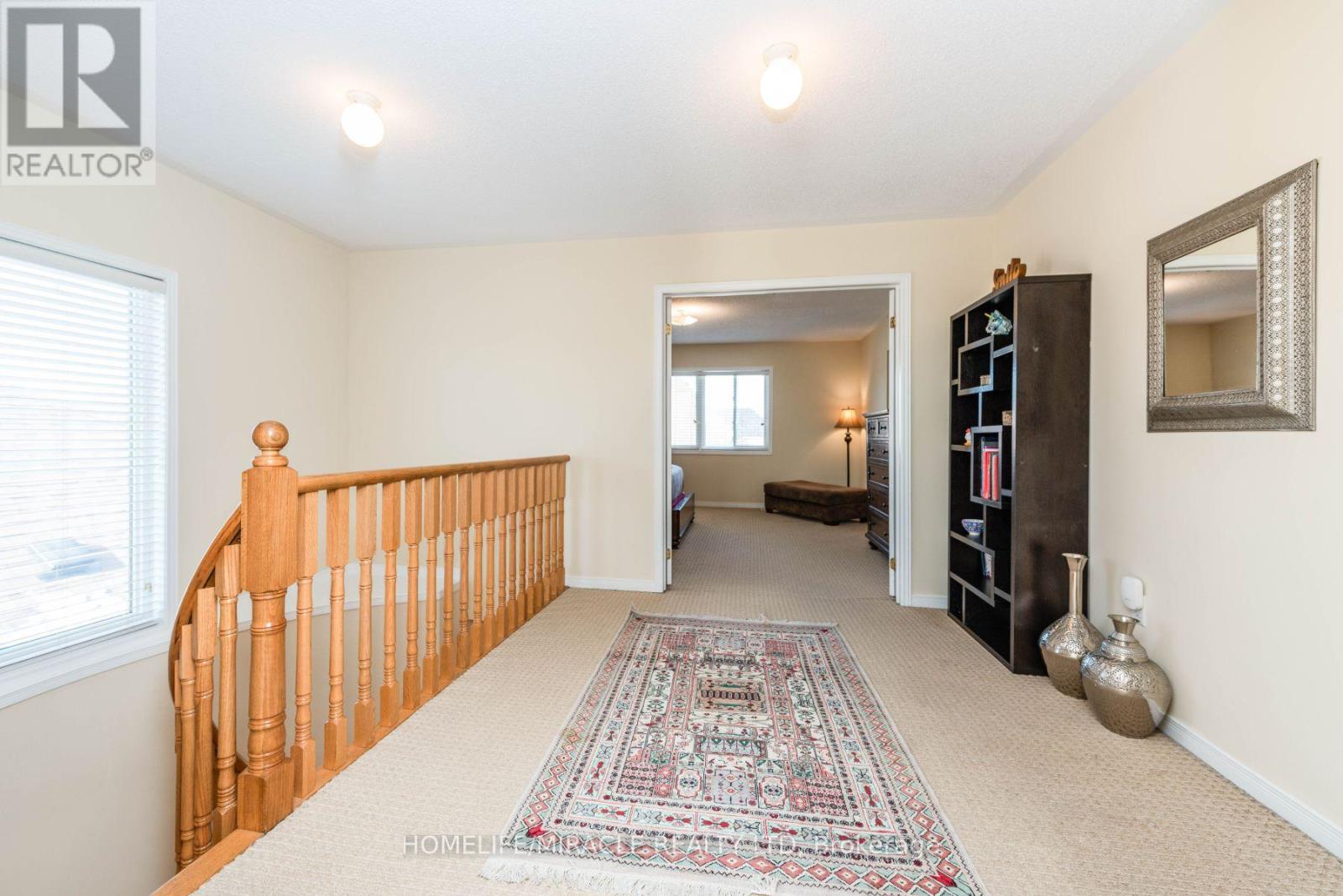 8 Solway Crescent, Ajax, Ontario  L1Z 0A7 - Photo 24 - E12428116