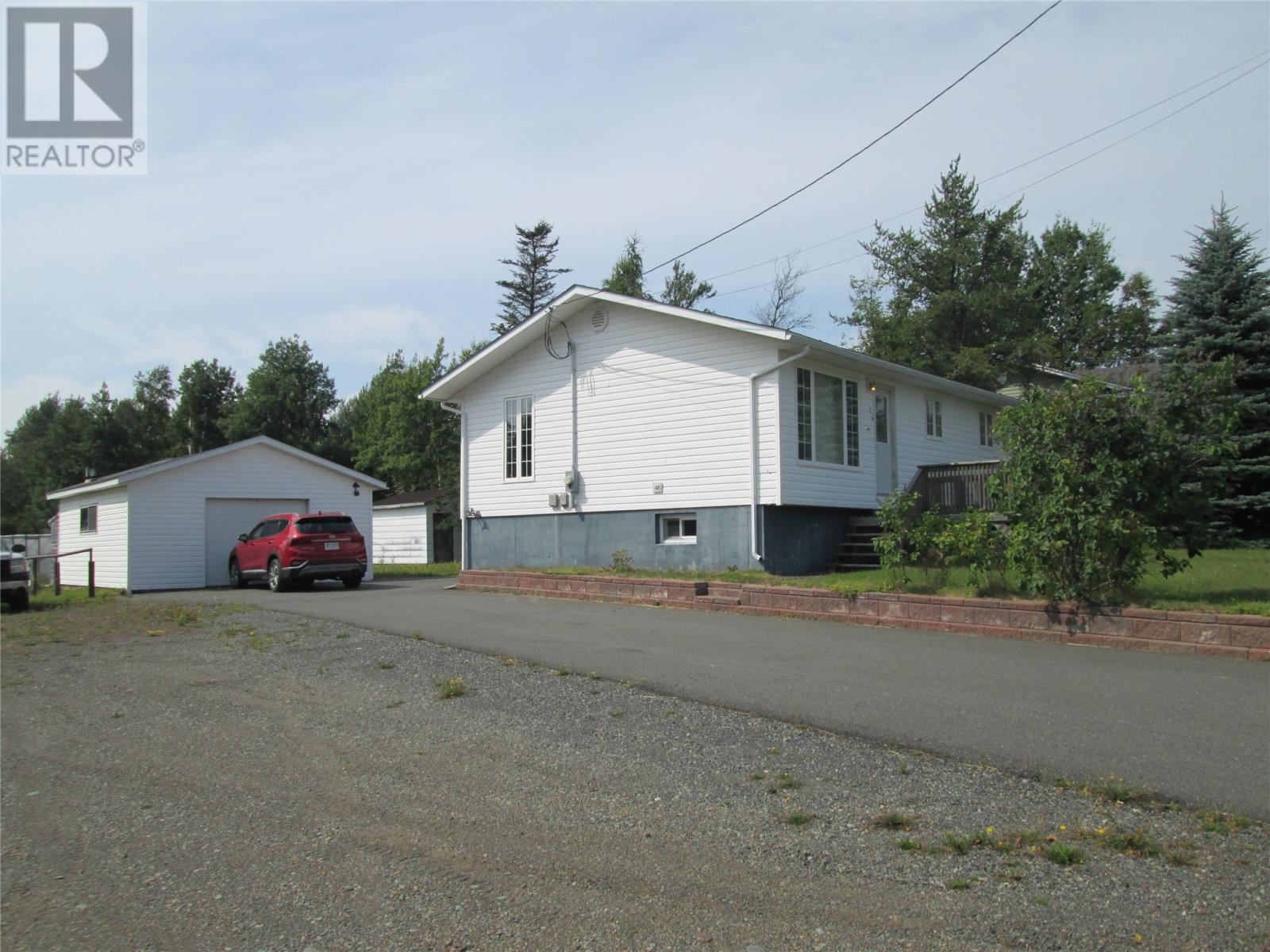 24 Newtown Road, Bishop's Falls, Newfoundland & Labrador  A0H 1C0 - Photo 4 - 1290018