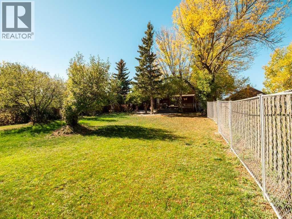 144 5th Street W, Cardston, Alberta  T0K 0K0 - Photo 27 - A2259646