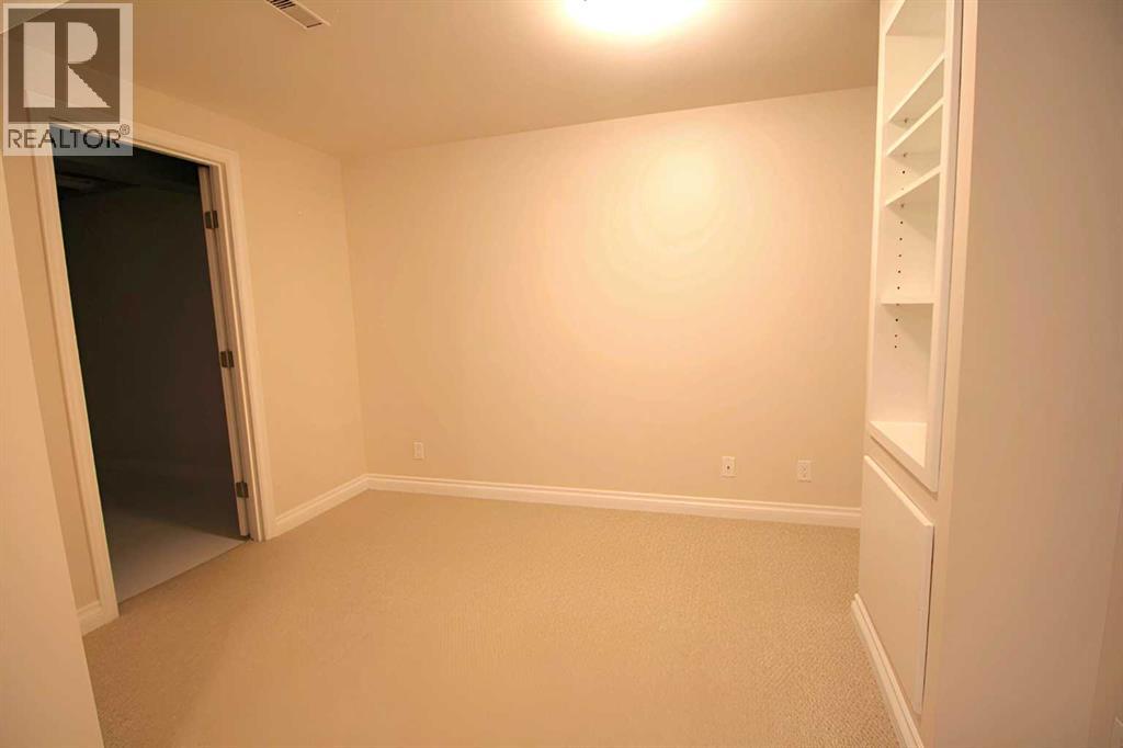 2 Forest Close, Red Deer, Alberta  T4N 4Z7 - Photo 20 - A2259295
