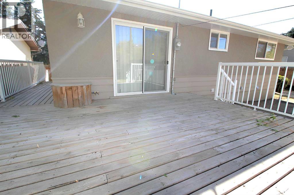 2 Forest Close, Red Deer, Alberta  T4N 4Z7 - Photo 28 - A2259295