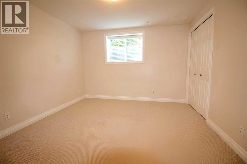 2 Forest Close, Red Deer, Alberta  T4N 4Z7 - Photo 21 - A2259295