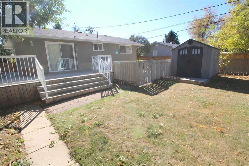 2 Forest Close, Red Deer, Alberta  T4N 4Z7 - Photo 34 - A2259295