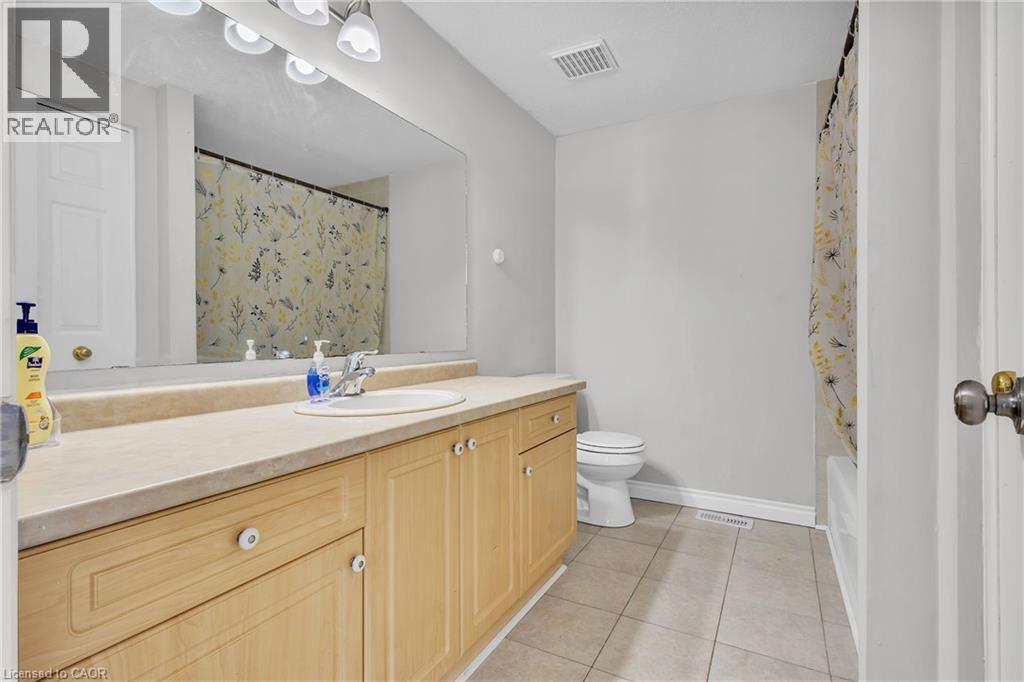244 Activa Avenue, Kitchener, Ontario  N2E 3T9 - Photo 20 - 40774361