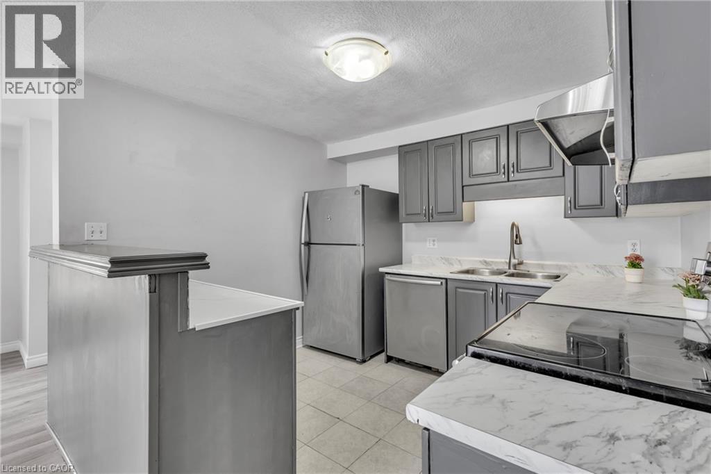 244 Activa Avenue, Kitchener, Ontario  N2E 3T9 - Photo 14 - 40774361