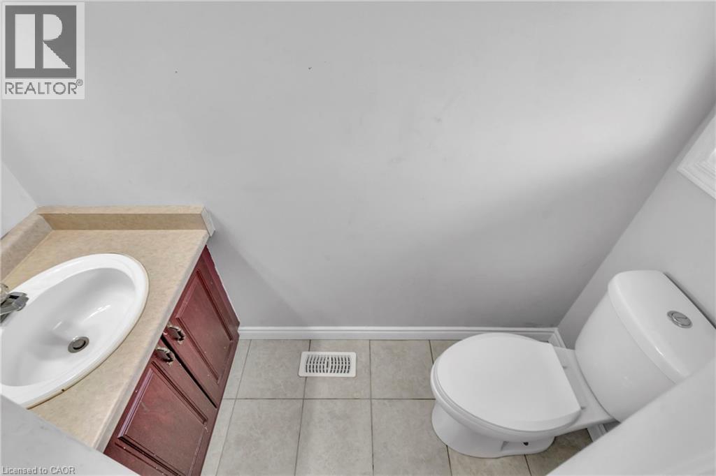 244 Activa Avenue, Kitchener, Ontario  N2E 3T9 - Photo 7 - 40774361