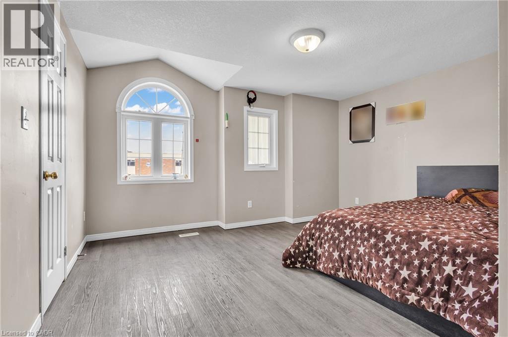 244 Activa Avenue, Kitchener, Ontario  N2E 3T9 - Photo 21 - 40774361