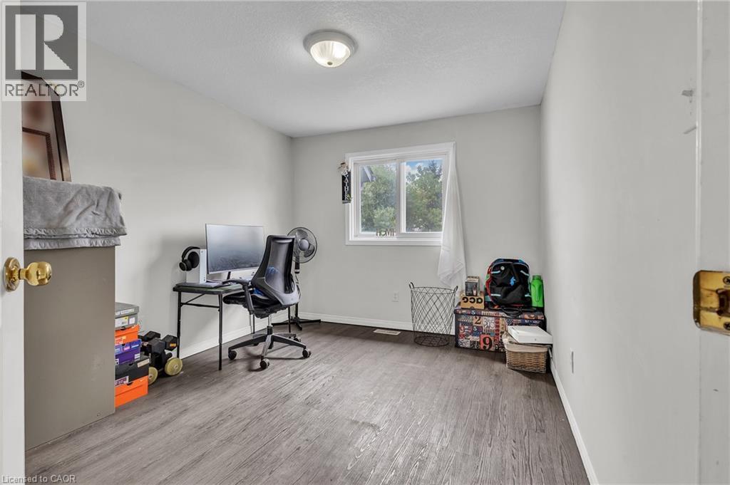 244 Activa Avenue, Kitchener, Ontario  N2E 3T9 - Photo 19 - 40774361