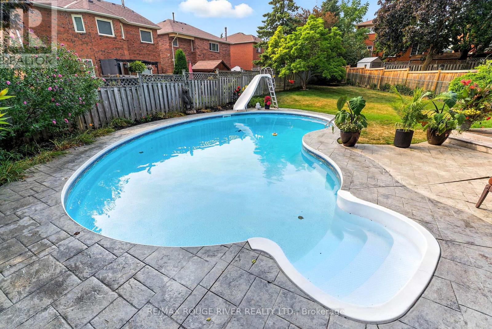 12 Limestone Crescent, Whitby, Ontario  L1N 8N8 - Photo 38 - E12431824